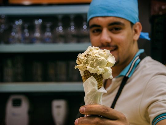 Maszyna do lodów włoskich w małej gastronomii – kiedy to dobre rozwiązanie?