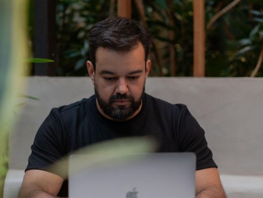 Twitter downloader dla rolników: jak zapisać porady o bezpieczeństwie gospodarstwa